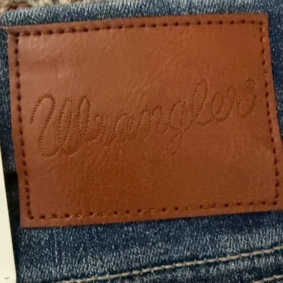 Wrangler NWT Bespoke Dark Blue Flare Women's Jeans - Picture 5 of 7